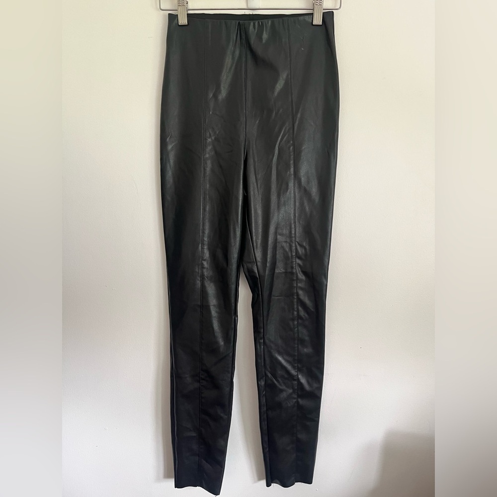 H&M Women Black Stretchy High Waist Fake Vegan Leather Pullover Pants US 4